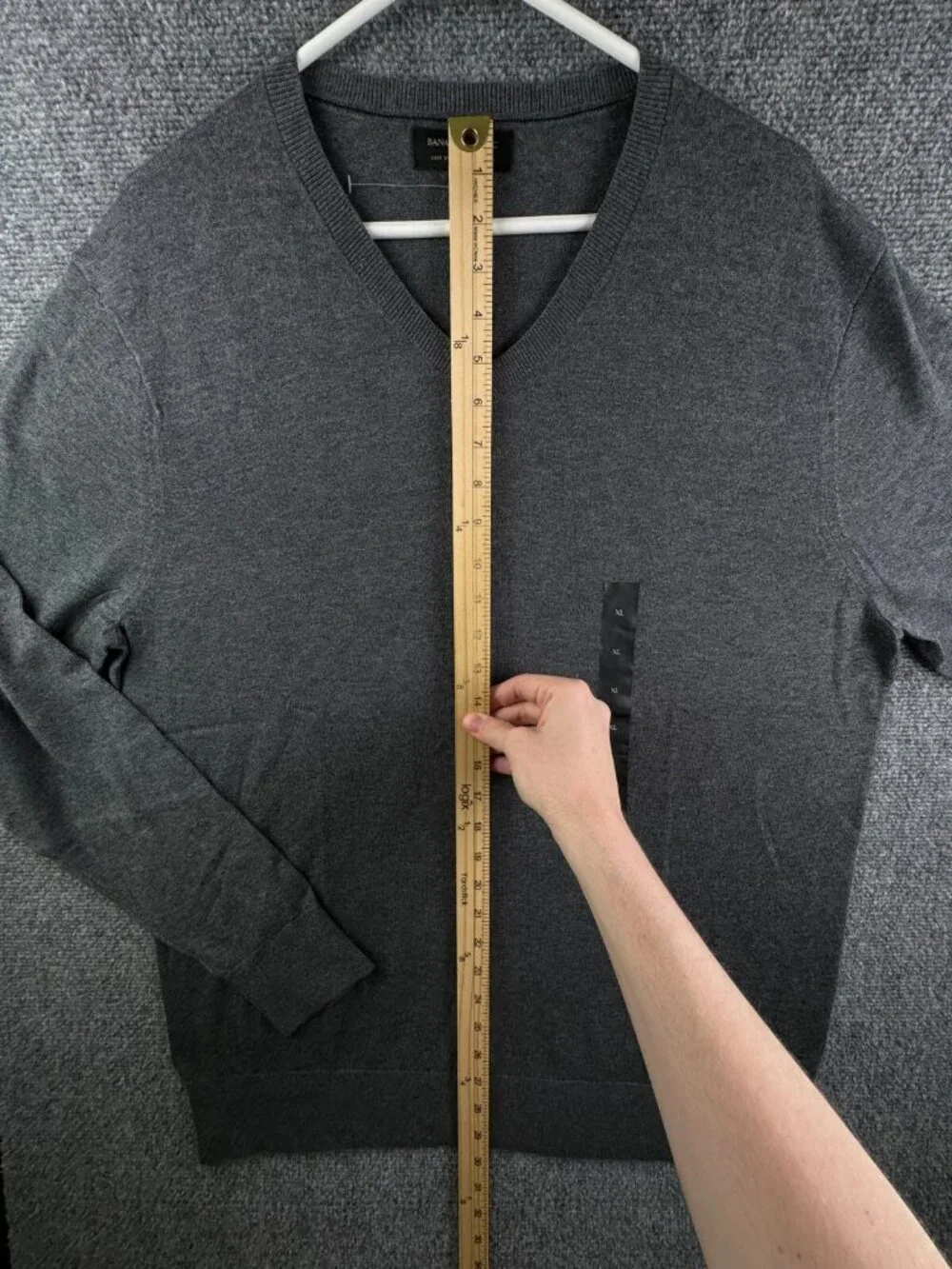 NWOT Banana Republic Pullover Luxe Sweater XL Gray V Neck Knit Soft Cotton Blend
